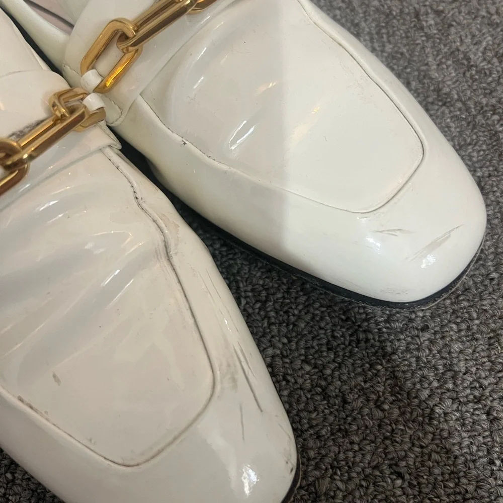 Burberry Gold Chain White Patent Chillcot Loafer Women's Size 38.5 U.S 7.5 - Picture 5 of 11